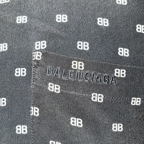 Authentic Balenciaga Men’s Collared Button Down Shirt with BB Monogram ❣️ - Picture 5 of 9